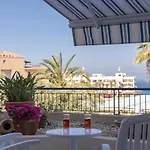 105 Kings Palace - Fabulous 2 Bed, 2 Bath, Large Patio With Garden - Sea Views Lägenhet Paphos
