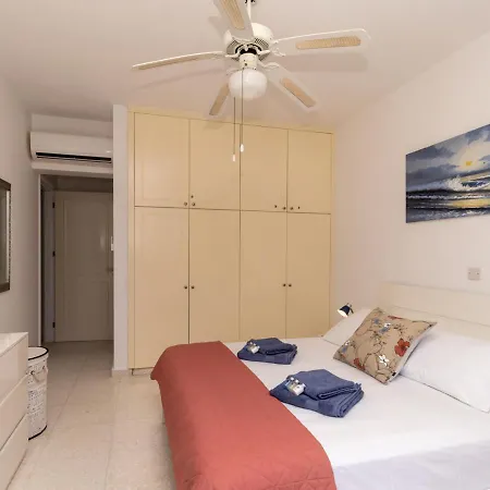 105 Kings Palace - Fabulous 2 Bed, 2 Bath, Large Patio With Garden - Sea Views