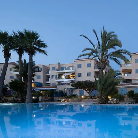 105 Kings Palace - Fabulous 2 Bed, 2 Bath, Large Patio With Garden - Sea Views *