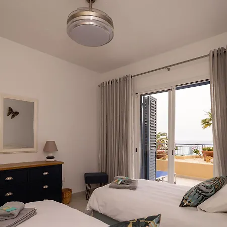 105 Kings Palace - Fabulous 2 Bed, 2 Bath, Large Patio With Garden - Sea Views