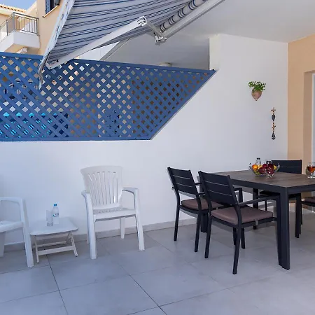 105 Kings Palace - Fabulous 2 Bed, 2 Bath, Large Patio With Garden - Sea Views