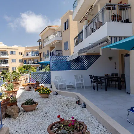 Lägenhet 105 Kings Palace - Fabulous 2 Bed, 2 Bath, Large Patio With Garden - Sea Views Paphos