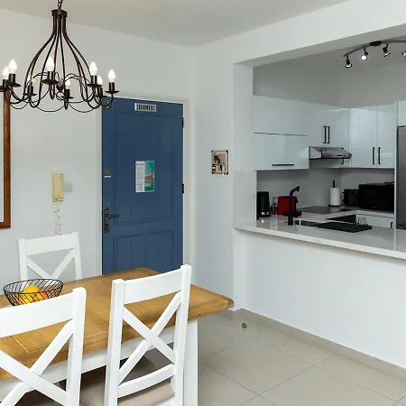 105 Kings Palace - Fabulous 2 Bed, 2 Bath, Large Patio With Garden - Sea Views *