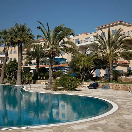 105 Kings Palace - Fabulous 2 Bed, 2 Bath, Large Patio With Garden - Sea Views