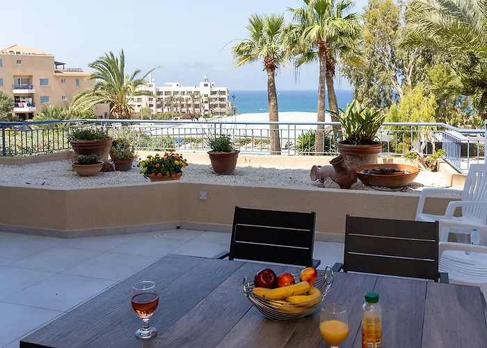 Apartmán 105 Kings Palace - Fabulous 2 Bed, 2 Bath, Large Patio With Garden - Sea Views *