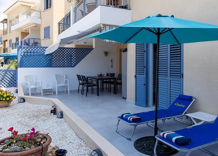 105 Kings Palace - Fabulous 2 Bed, 2 Bath, Large Patio With Garden - Sea Views